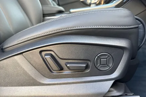 PX75YJH Audi Q7 3.0 TFSI Quattro 340 Black Edition 5dr Tiptronic Thumbnail #44