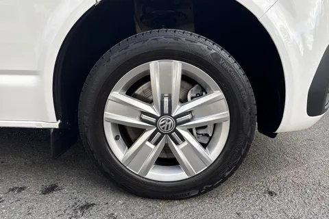 PK74OEO Volkswagen Transporter 2.0 BiTDI 204 Highline Van DSG Thumbnail #9