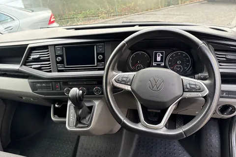 PK74OEO Volkswagen Transporter 2.0 BiTDI 204 Highline Van DSG Thumbnail #17