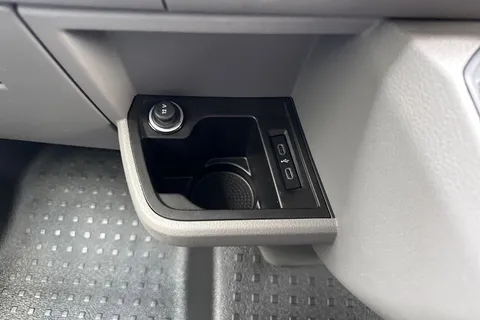 PK74OEO Volkswagen Transporter 2.0 BiTDI 204 Highline Van DSG Thumbnail #25