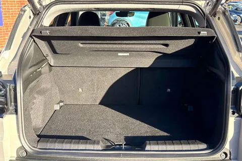 BX25NHD Jeep Avenger 1.2 e-Hybrid Summit 5dr DCT Thumbnail #8