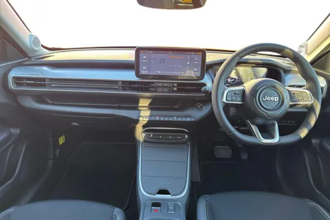 BX25NHD Jeep Avenger 1.2 e-Hybrid Summit 5dr DCT Thumbnail #16