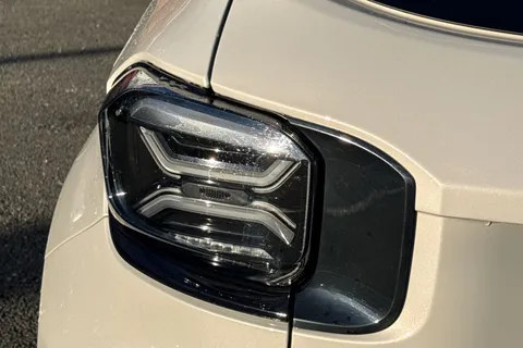 BX25NHD Jeep Avenger 1.2 e-Hybrid Summit 5dr DCT Thumbnail #25