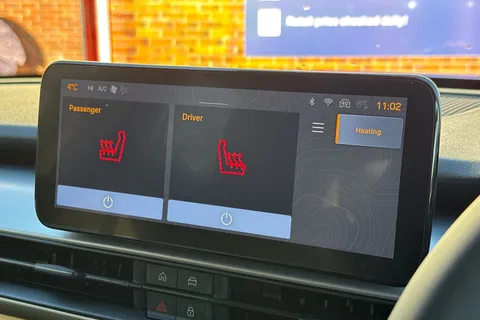 BX25NHD Jeep Avenger 1.2 e-Hybrid Summit 5dr DCT Thumbnail #42