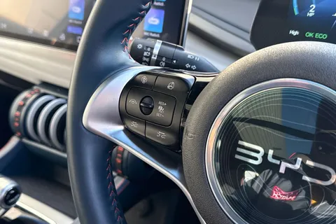 DA75NXZ BYD ATTO 3 150kW Design 60kWh 5dr Auto Thumbnail #57