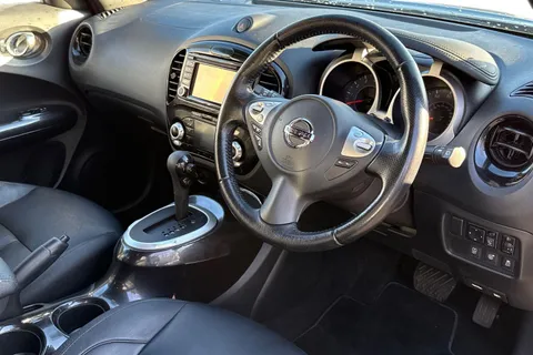 NA17YRC Nissan Juke 1.6 Tekna XTRON Euro 6 5dr Thumbnail #13