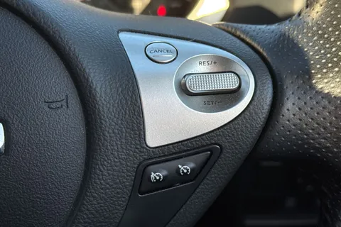 NA17YRC Nissan Juke 1.6 Tekna XTRON Euro 6 5dr Thumbnail #36