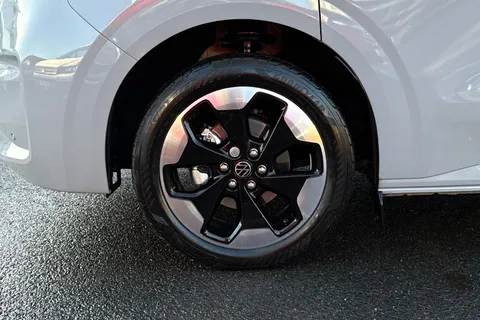 BL75WLG Volkswagen Transporter 2.0 TDI 150PS Commerce Pro Van Auto-Tailgate Thumbnail #9