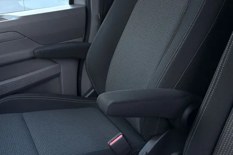 BL75WLG Volkswagen Transporter 2.0 TDI 150PS Commerce Pro Van Auto-Tailgate Thumbnail #53