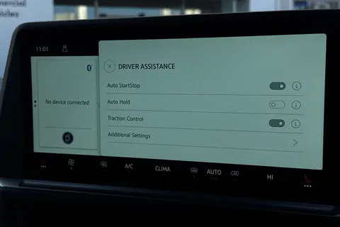 BT75AVO Volkswagen Transporter 2.0 TDI 150PS Commerce Pro Van Auto-Tailgate Thumbnail #56