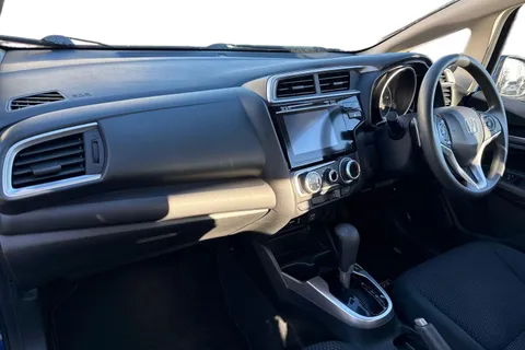 SR69JZV Honda Jazz 1.3 i-VTEC SE CVT Euro 6 (s/s) 5dr Thumbnail #14