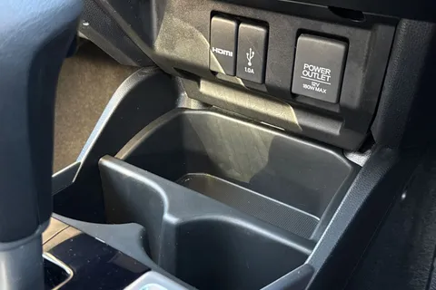 SR69JZV Honda Jazz 1.3 i-VTEC SE CVT Euro 6 (s/s) 5dr Thumbnail #40