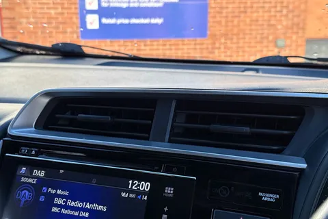 SR69JZV Honda Jazz 1.3 i-VTEC SE CVT Euro 6 (s/s) 5dr Thumbnail #44