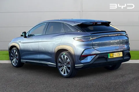 LJ74TWT BYD Sealion 7 82.5kWh Design Auto AWD 5dr Thumbnail #2