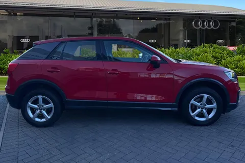 NG19ARF Audi Q2 1.6 TDI 30 SE Euro 6 (s/s) 5dr Thumbnail #4