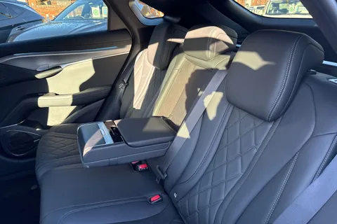 LJ74TWT BYD Sealion 7 82.5kWh Design Auto AWD 5dr Thumbnail #13