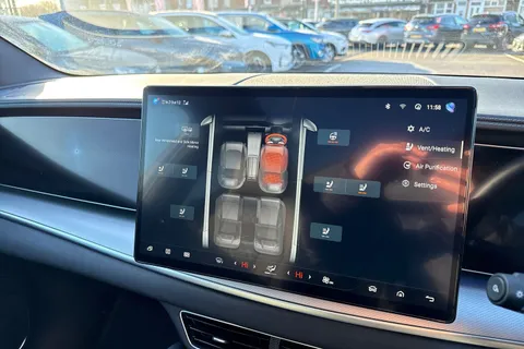 LJ74TWT BYD Sealion 7 82.5kWh Design Auto AWD 5dr Thumbnail #18