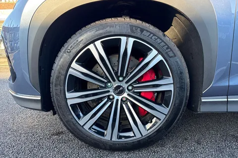 LJ74TWT BYD Sealion 7 82.5kWh Design Auto AWD 5dr Thumbnail #22