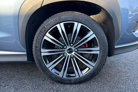 LJ74TWT BYD Sealion 7 82.5kWh Design Auto AWD 5dr Thumbnail #23