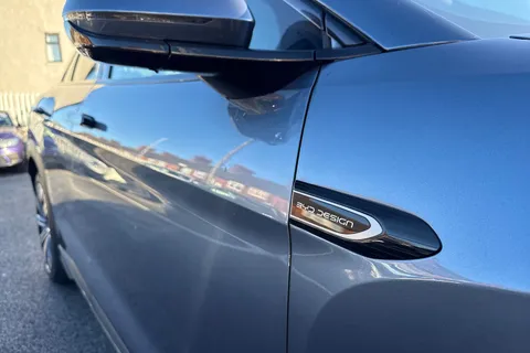 LJ74TWT BYD Sealion 7 82.5kWh Design Auto AWD 5dr Thumbnail #29