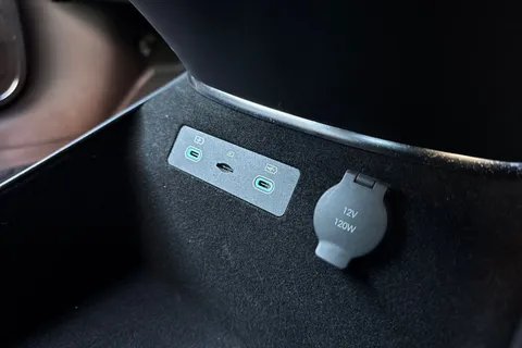 LJ74TWT BYD Sealion 7 82.5kWh Design Auto AWD 5dr Thumbnail #36