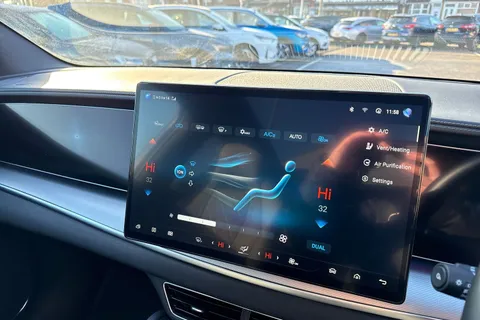 LJ74TWT BYD Sealion 7 82.5kWh Design Auto AWD 5dr Thumbnail #37