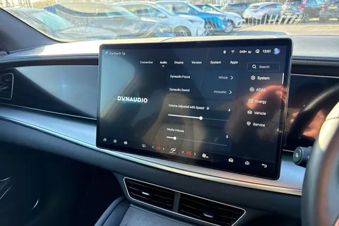 LJ74TWT BYD Sealion 7 82.5kWh Design Auto AWD 5dr Thumbnail #47