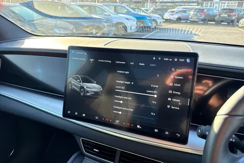 LJ74TWT BYD Sealion 7 82.5kWh Design Auto AWD 5dr Thumbnail #48