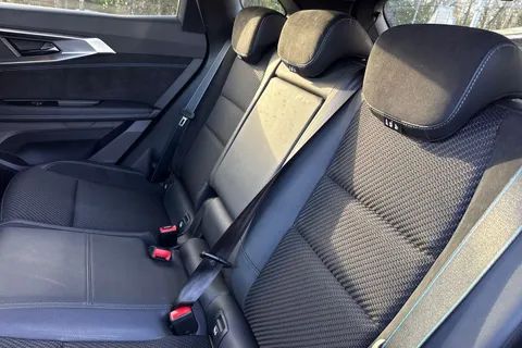 MH24DDJ Renault Austral 1.2 E-TECH techno esprit Alpine Auto Euro 6 (s/s) 5dr Thumbnail #18