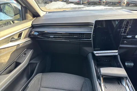 MH24DDJ Renault Austral 1.2 E-TECH techno esprit Alpine Auto Euro 6 (s/s) 5dr Thumbnail #19