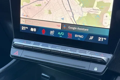 MH24DDJ Renault Austral 1.2 E-TECH techno esprit Alpine Auto Euro 6 (s/s) 5dr Thumbnail #21