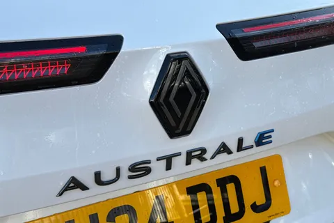 MH24DDJ Renault Austral 1.2 E-TECH techno esprit Alpine Auto Euro 6 (s/s) 5dr Thumbnail #36