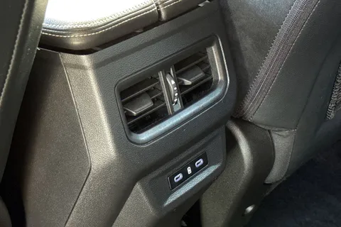 MH24DDJ Renault Austral 1.2 E-TECH techno esprit Alpine Auto Euro 6 (s/s) 5dr Thumbnail #39