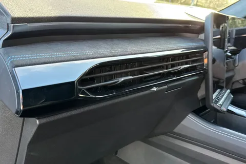 MH24DDJ Renault Austral 1.2 E-TECH techno esprit Alpine Auto Euro 6 (s/s) 5dr Thumbnail #42