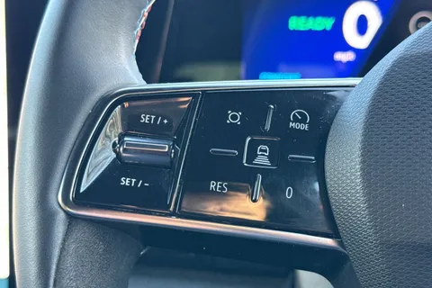 MH24DDJ Renault Austral 1.2 E-TECH techno esprit Alpine Auto Euro 6 (s/s) 5dr Thumbnail #44