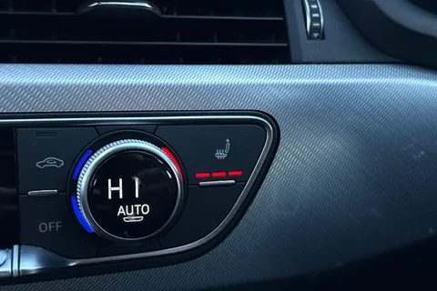 FV71WNM Audi A4 Sport Edition 40 TFSI  204 PS S tronic Thumbnail #31