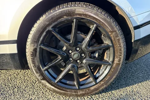 VX23TZB Land Rover R-Rover Velar Dyn Hse D M 3.0 D300 MHEV Dynamic HSE SUV 5dr Diesel Auto 4WD Euro 6 (s/s) (300 ps) Thumbnail #11