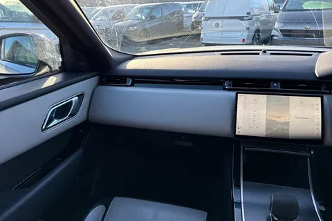 VX23TZB Land Rover R-Rover Velar Dyn Hse D M 3.0 D300 MHEV Dynamic HSE SUV 5dr Diesel Auto 4WD Euro 6 (s/s) (300 ps) Thumbnail #20