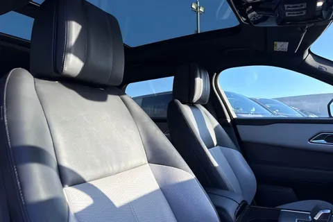 VX23TZB Land Rover R-Rover Velar Dyn Hse D M 3.0 D300 MHEV Dynamic HSE SUV 5dr Diesel Auto 4WD Euro 6 (s/s) (300 ps) Thumbnail #24