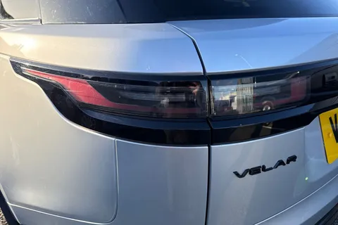 VX23TZB Land Rover R-Rover Velar Dyn Hse D M 3.0 D300 MHEV Dynamic HSE SUV 5dr Diesel Auto 4WD Euro 6 (s/s) (300 ps) Thumbnail #25