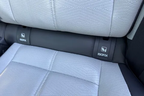 VX23TZB Land Rover R-Rover Velar Dyn Hse D M 3.0 D300 MHEV Dynamic HSE SUV 5dr Diesel Auto 4WD Euro 6 (s/s) (300 ps) Thumbnail #35