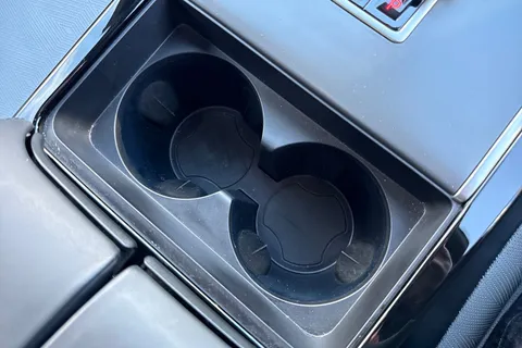 VX23TZB Land Rover R-Rover Velar Dyn Hse D M 3.0 D300 MHEV Dynamic HSE SUV 5dr Diesel Auto 4WD Euro 6 (s/s) (300 ps) Thumbnail #42