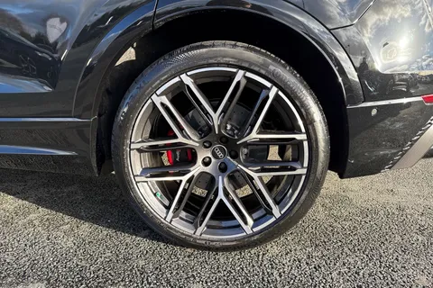  Audi RS Q8 4.0 TFSI V8 Performance Carbon Vorsprung Tiptronic quattro Euro 6 (s/s) 5dr Thumbnail #13