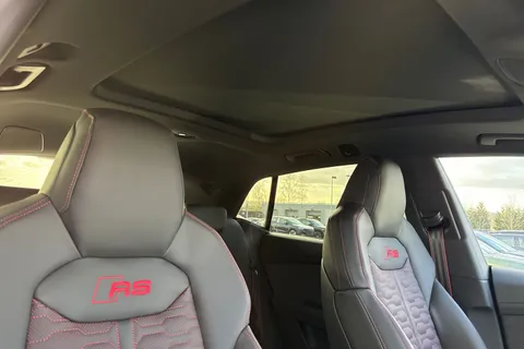  Audi RS Q8 4.0 TFSI V8 Performance Carbon Vorsprung Tiptronic quattro Euro 6 (s/s) 5dr Thumbnail #24