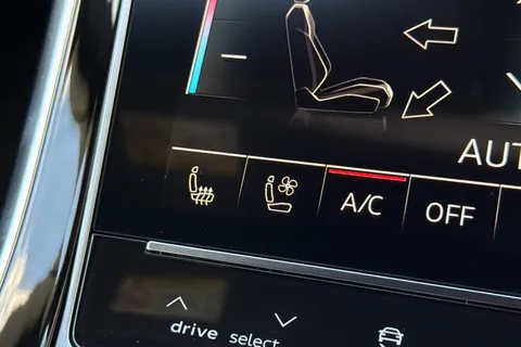  Audi RS Q8 4.0 TFSI V8 Performance Carbon Vorsprung Tiptronic quattro Euro 6 (s/s) 5dr Thumbnail #46