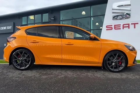 SV69YFE Ford Focus 2.3 EcoBoost ST 5dr Thumbnail #3