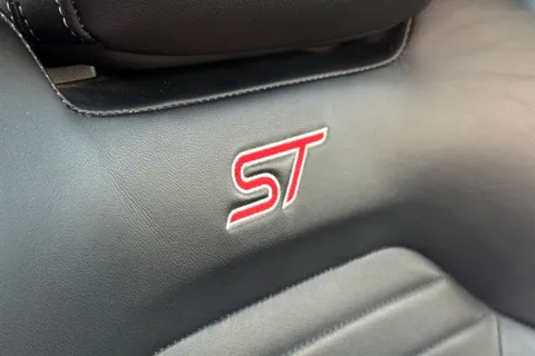 SV69YFE Ford Focus 2.3 EcoBoost ST 5dr Thumbnail #32