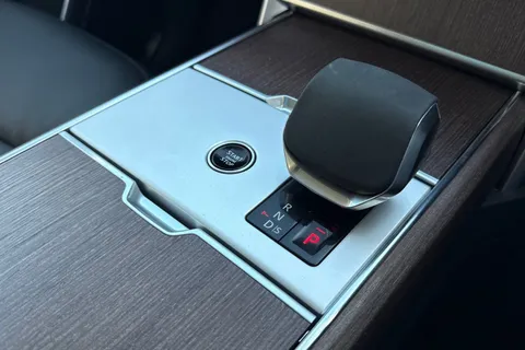 KS24WCK Land Rover Range Rover 3.0 P460e HSE 5dr Thumbnail #15