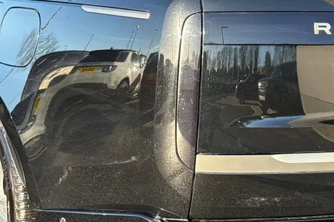 KS24WCK Land Rover Range Rover 3.0 P460e HSE 5dr Thumbnail #21