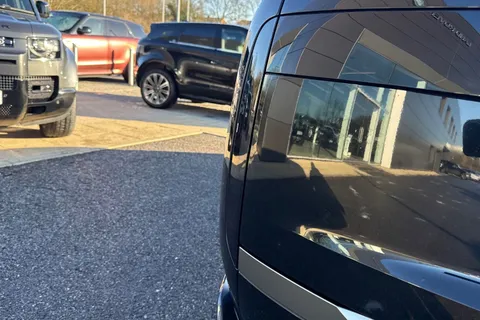 KS24WCK Land Rover Range Rover 3.0 P460e HSE 5dr Thumbnail #28